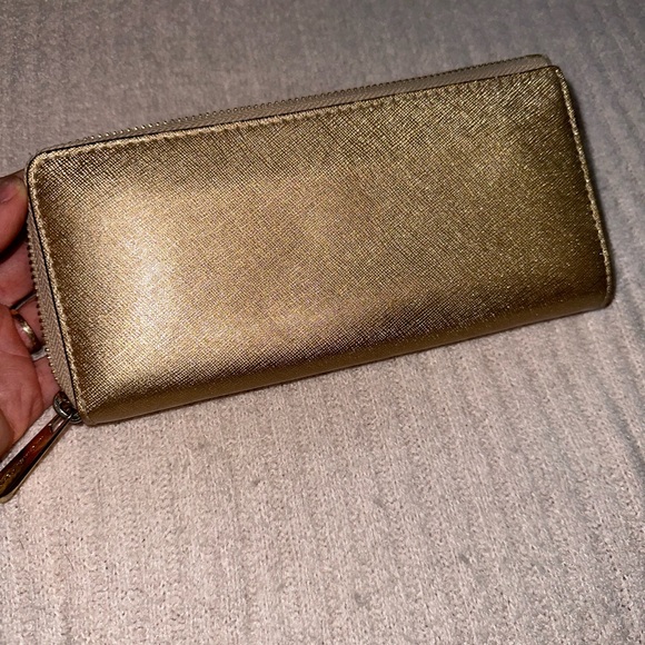 Gold Michael Kors Wallet - Picture 5 of 9